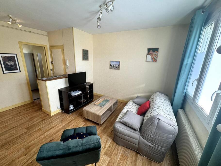 Appartement Proche De L'Hyper-Centre Avec Garage Кан Екстериор снимка
