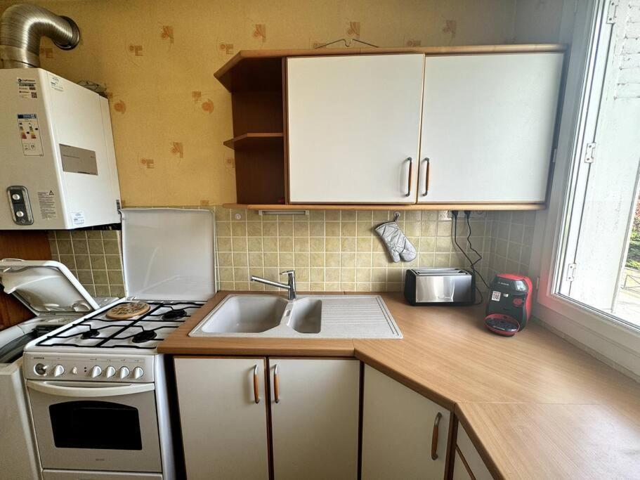 Appartement Proche De L'Hyper-Centre Avec Garage Кан Екстериор снимка